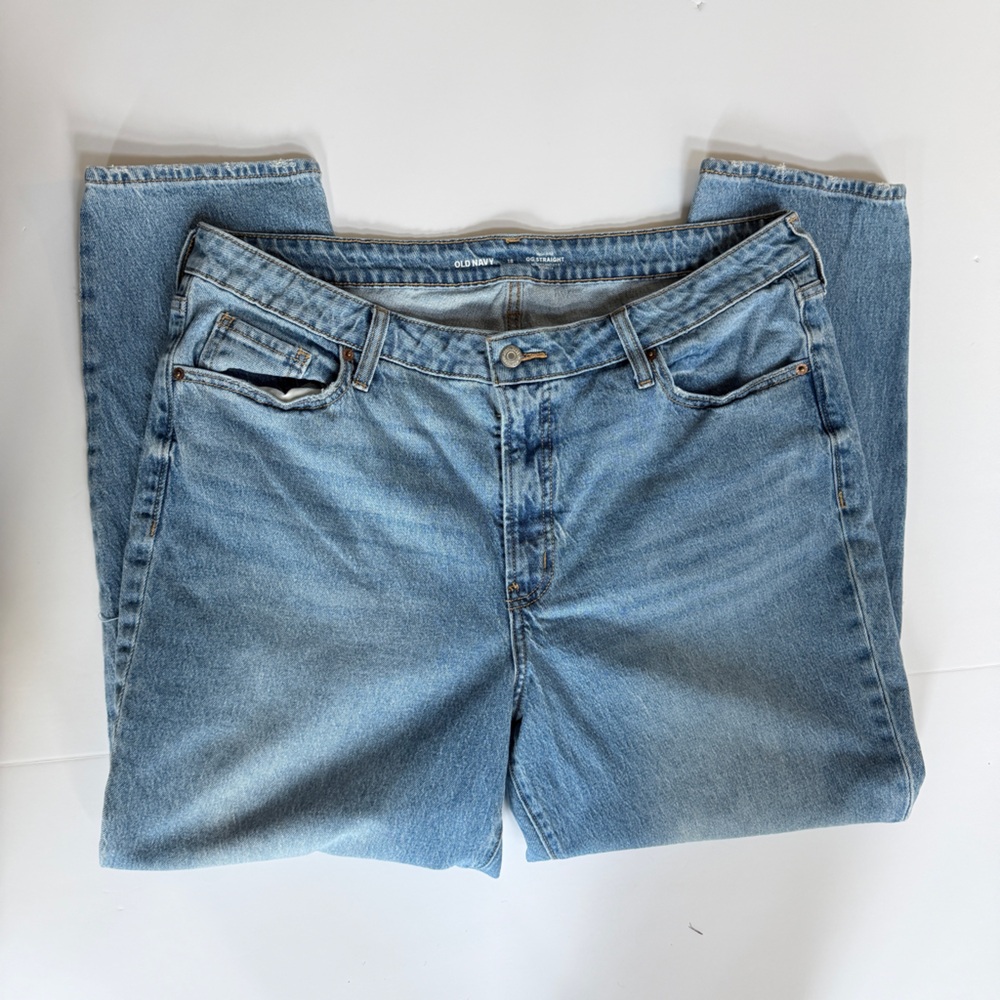 Old Navy Women's Light Blue High-Waisted OG Straight Selected Smooth Pocket Jean